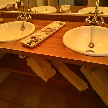 Casa Fidela Guest house Lomena