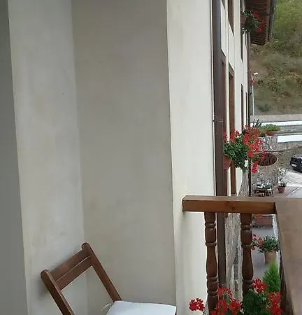Casa Fidela Lomeña
