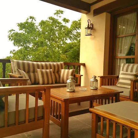 Casa Fidela Guest house Lomena