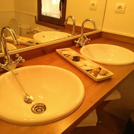 بيت ضيافة Casa Fidela Lomeña