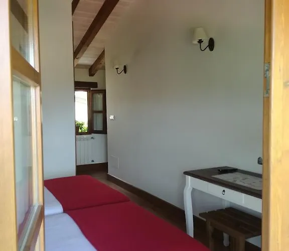 Casa Fidela 게스트하우스 Lomeña